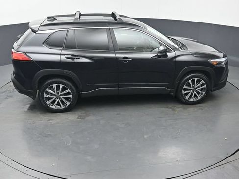 Certified 2022 Toyota Corolla Cross XLE w/ Black Badges Package (TMS) AWD/4WD image 43