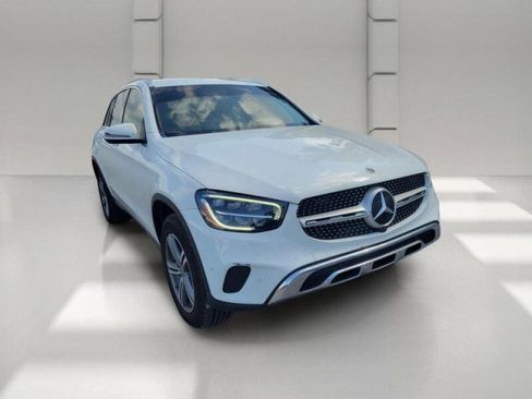 Used 2021 Mercedes-Benz GLC 300 image 3