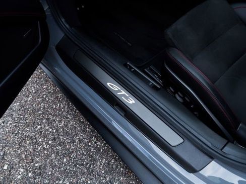 Used 2024 Porsche 911 GT3 image 25