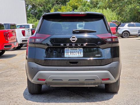 Used 2023 Nissan Rogue S AWD/4WD image 6