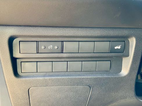 Used 2024 Mitsubishi Outlander SE image 48