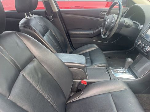 Used 2012 Nissan Altima 2.5 SL w/ Technology Pkg image 4