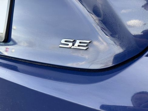 Used 2025 Toyota Camry SE FWD image 12