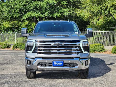 Certified 2025 Chevrolet Silverado 2500 LTZ w/ LTZ Convenience Package AWD/4WD image 2