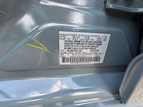 Used 2025 Nissan Sentra SR image 32