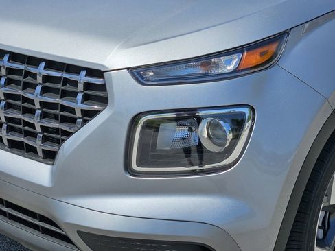 New 2026 Hyundai Venue SEL FWD image 9