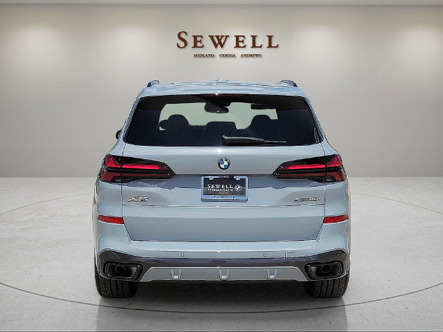 Used 2026 BMW X5 sDrive40i w/ M Sport Package RWD image 4