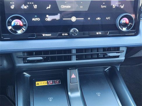 New 2026 Subaru Solterra Touring image 15