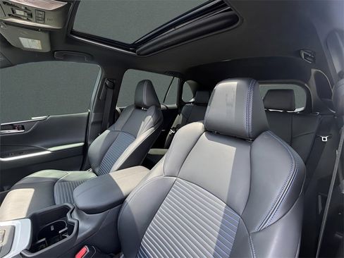 Used 2022 Toyota RAV4 XSE image 13