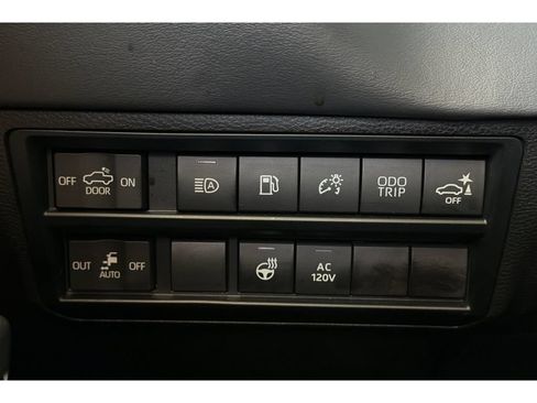 Used 2023 Toyota Tundra Platinum w/ Advanced Package AWD/4WD image 29