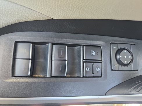 Used 2024 Toyota RAV4 XLE AWD/4WD image 25