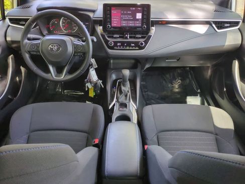 Used 2022 Toyota Corolla SE FWD image 16