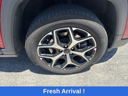 Used 2025 Jeep Compass Limited AWD/4WD image 19