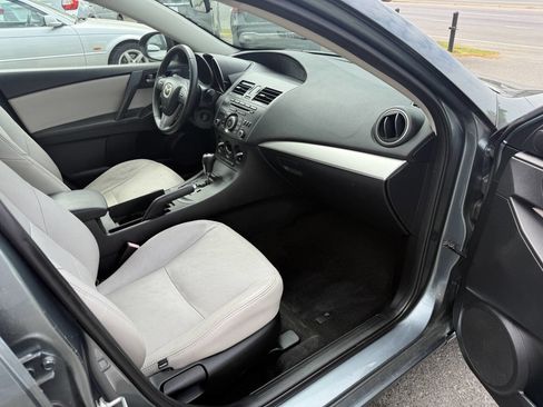 Used 2012 MAZDA MAZDA3 i Touring image 13