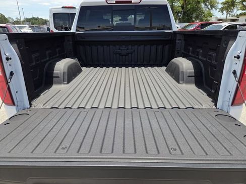 Used 2026 Chevrolet Silverado 1500 LT Trail Boss w/ Convenience Package II AWD/4WD image 10