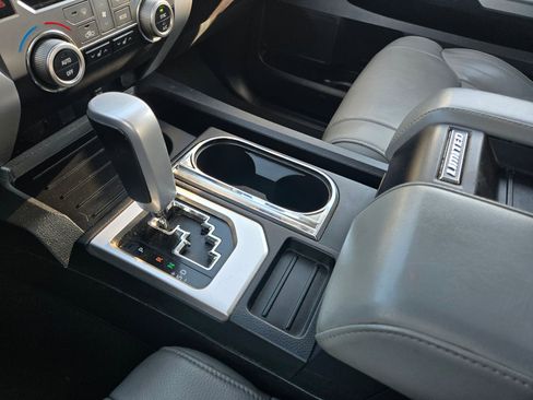Used 2015 Toyota Tundra Limited RWD image 30