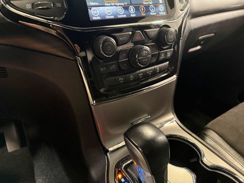 Used 2022 Jeep Grand Cherokee Laredo X AWD/4WD image 80