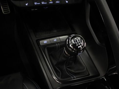 Used 2022 Hyundai Elantra N FWD image 25
