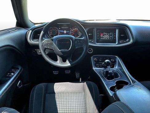 Used 2015 Dodge Challenger R/T w/ Quick Order Package 22B R/T image 5