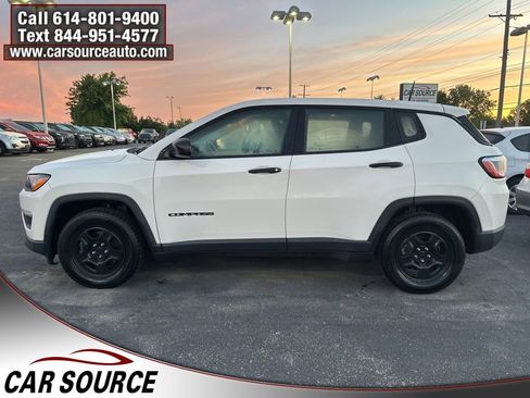 Used 2017 Jeep Compass Sport FWD image 2