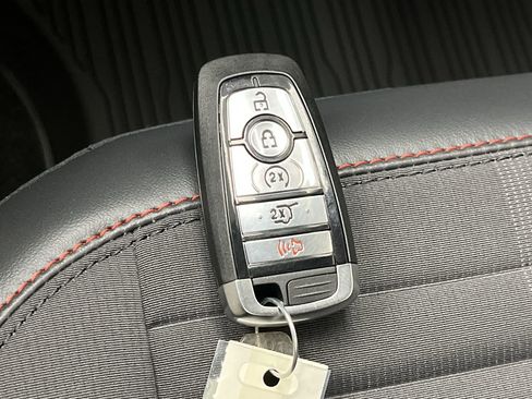 New 2026 Ford Explorer ST-Line w/ ST-Line Street Pack AWD/4WD image 31