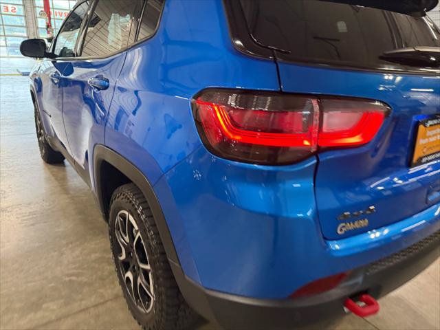 Certified 2024 Jeep Compass Trailhawk w/ Trailhawk Elite Group AWD/4WD image 29