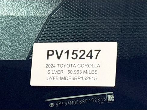 Used 2024 Toyota Corolla LE FWD image 24