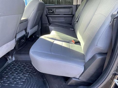 Used 2018 RAM 2500 Tradesman w/ Chrome Appearance Group image 6