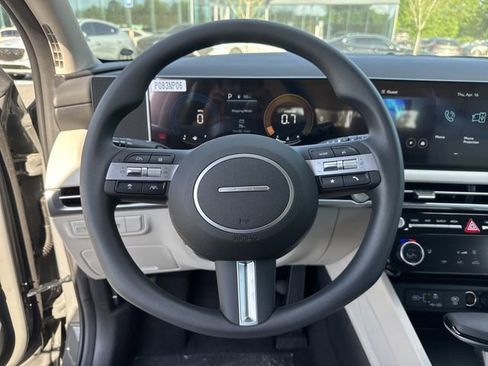 New 2026 Hyundai Tucson SEL FWD image 24