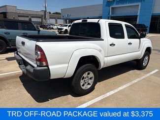 Used 2015 Toyota Tacoma 4x4 Double Cab w/ TRD Off-Road Package video 3