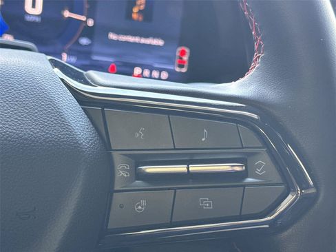 Used 2024 Chevrolet Equinox EV RS FWD image 25