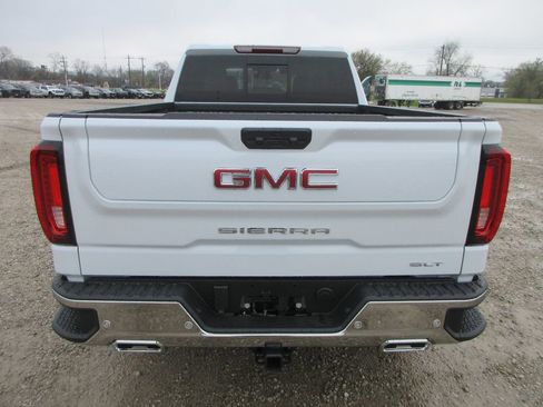 New 2026 GMC Sierra 1500 SLT w/ SLT Premium Plus Package AWD/4WD image 6