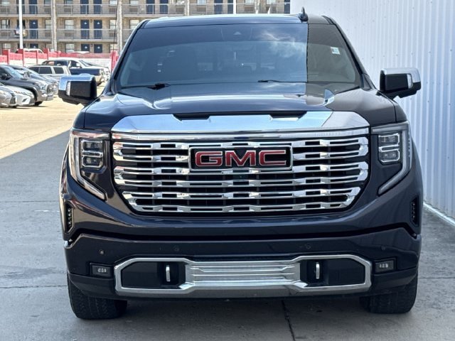 Used 2024 GMC Sierra 1500 Denali w/ Technology Package AWD/4WD image 7