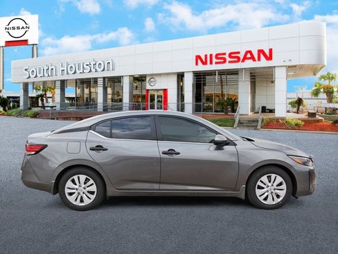 New 2025 Nissan Sentra S image 5