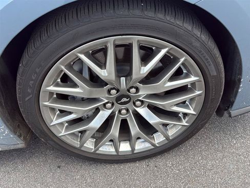 Used 2024 Ford Mustang GT Premium RWD image 9