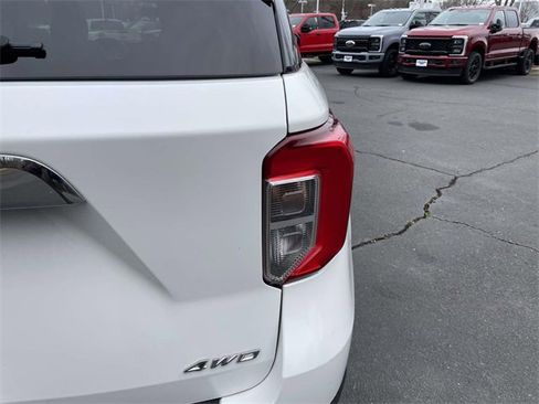 Used 2023 Ford Explorer XLT w/ Equipment Group 202A image 35