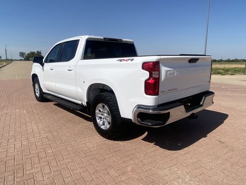 Used 2021 Chevrolet Silverado 1500 LT w/ Safety Package AWD/4WD image 5