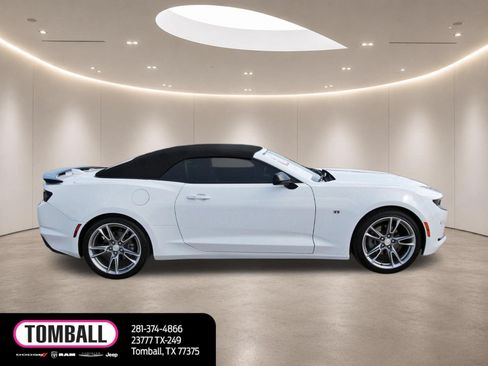 Used 2024 Chevrolet Camaro LT w/ RS Package RWD image 8