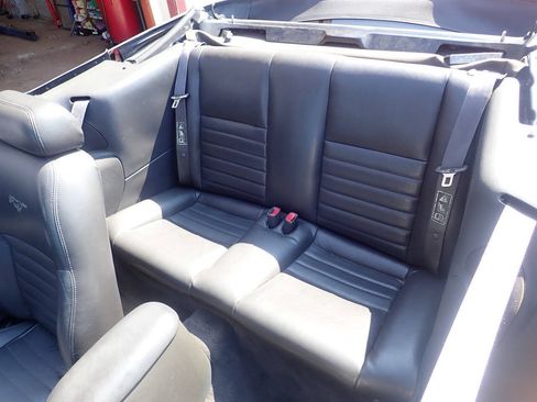 Used 2001 Ford Mustang GT RWD image 8
