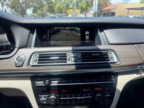 Used 2015 BMW 750i w/ M-Sport Package RWD image 19