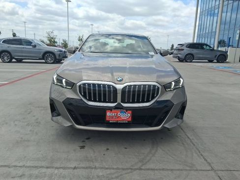 New 2026 BMW 530i w/ M Sport Package RWD image 2