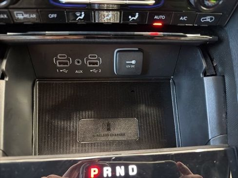 Used 2025 Jeep Grand Cherokee Altitude AWD/4WD image 21