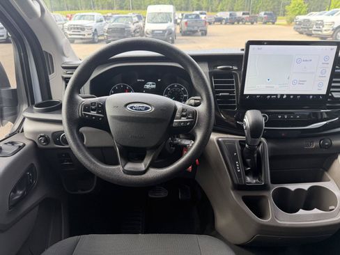 Used 2023 Ford Transit 350 XLT RWD image 8