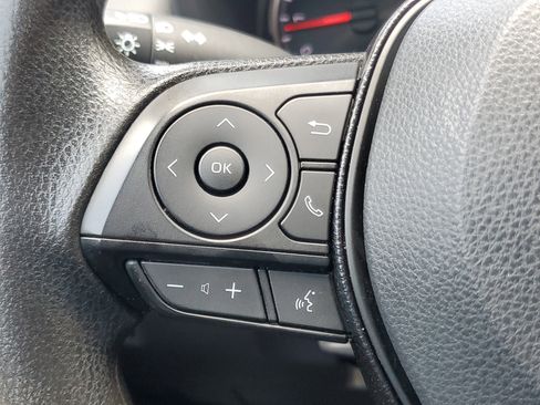 Used 2021 Toyota RAV4 LE image 20