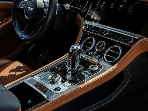 Used 2021 Bentley Continental GT AWD/4WD image 25