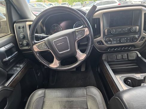 Used 2018 GMC Sierra 1500 Denali w/ Denali Ultimate Package AWD/4WD image 12