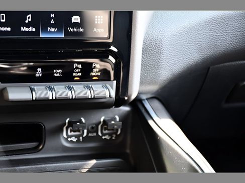 Used 2023 RAM 1500 Big Horn AWD/4WD image 37