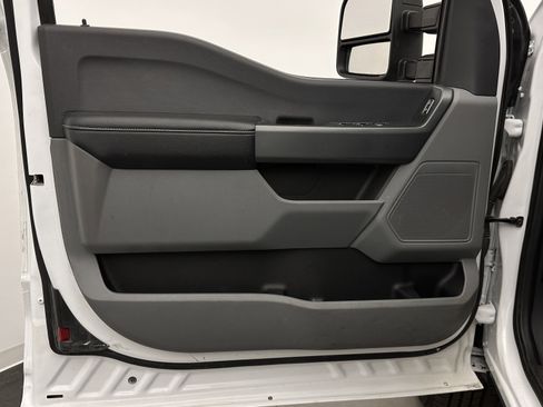 Used 2023 Ford F250 XLT w/ Snow Plow Prep Package image 10