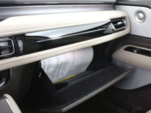 Used 2023 Lincoln Aviator Reserve w/ Equipment Group 201A image 31