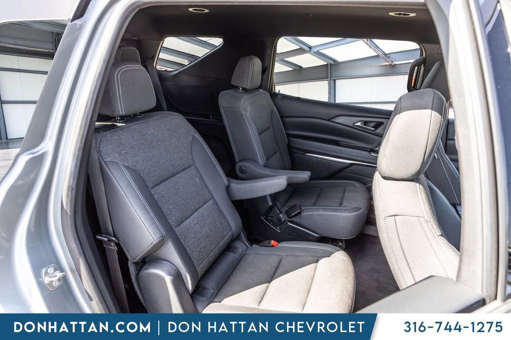 Used 2024 Chevrolet Traverse LT FWD image 20